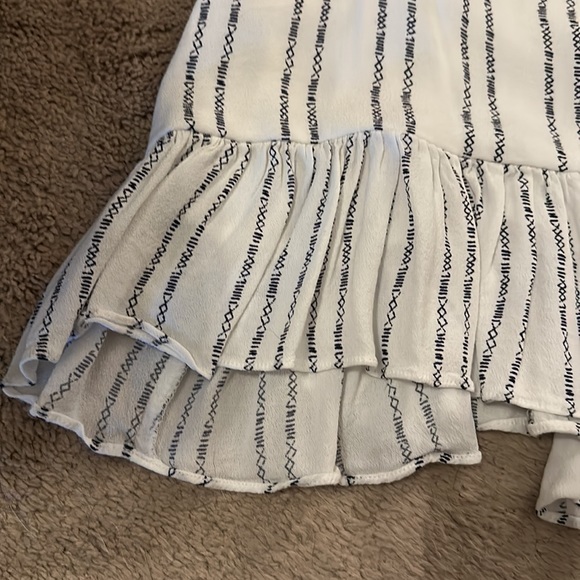 Lulus Ruffle Crop Top - Picture 3 of 3